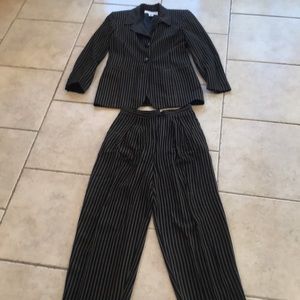 Jones New York women’s suit